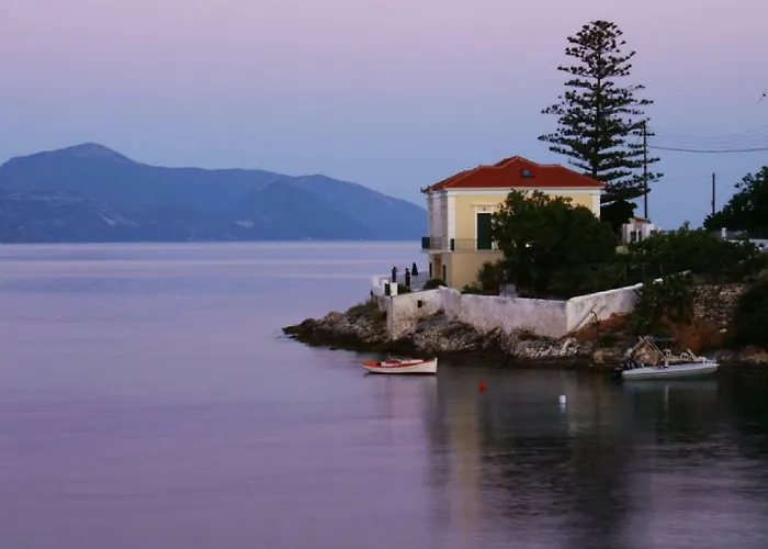 Fey\'s House waterfront - Φισκάρδο
