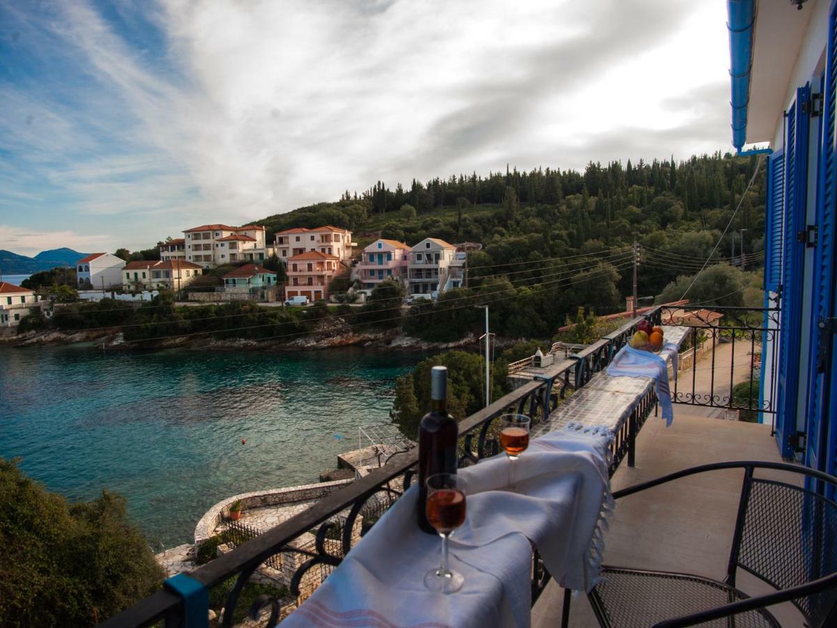 Fey's House Waterfront - Holiday home Fiskardo